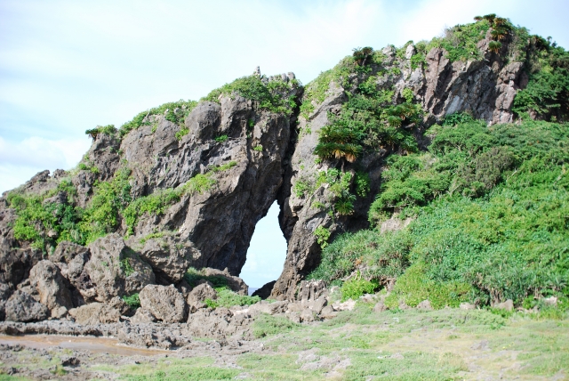 久米島の「ミーフガー」は子宝に恵まれる神秘的なスポット？詳細を徹底解説！
