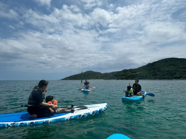 【久米島/約1時間】東洋一美しい海でSUP体験☆ウミガメと出会えるかも《初心者大歓迎・写真無料》（No.832）