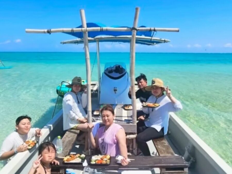 【久米島/3時間】久米島の絶景『はての浜』へ上陸＆シュノーケリングツアー☆透明度抜群の海で熱帯魚と遊ぼう《5歳から参加OK・送迎付き・GoPro写真データプレゼント》（No.840）
