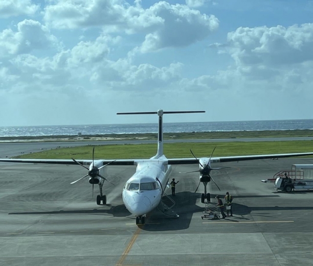 久米島空港　飛行機